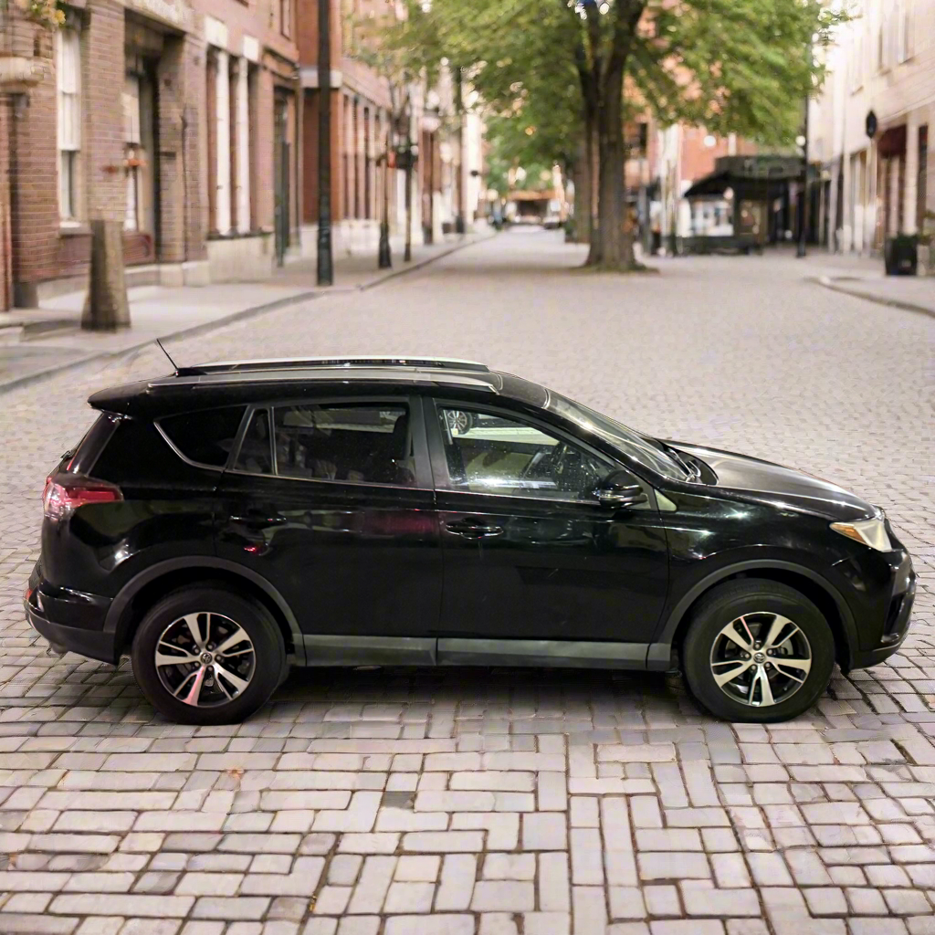 2016 Toyota Rav 4 XLE The price listed is the min down payment