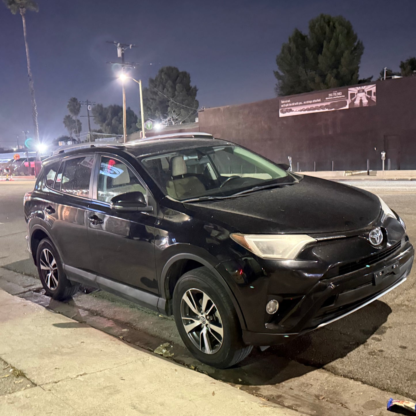 2016 Toyota Rav 4 XLE The price listed is the min down payment